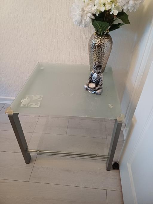 Buy & Sell County Durham Old Pit - County Durham - Photos for Reduced Glass Coffee Table