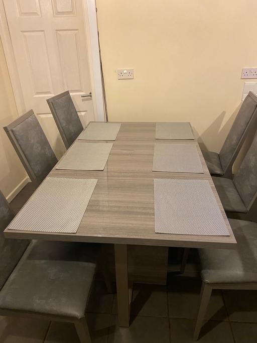 Buy & Sell Shropshire Telford and Wrekin - Photos for Dining Table with 6 leather chairs