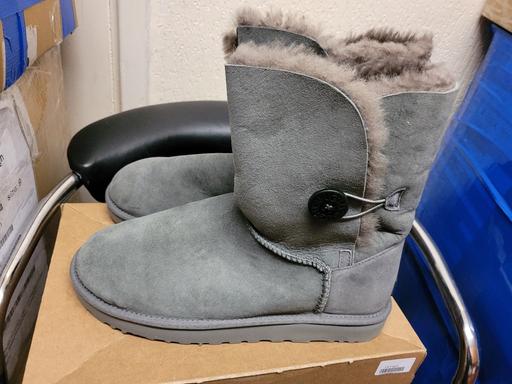 Buy & Sell Greater Manchester Manchester - Photos for ugg Bailey buttom ii Women's Boots Size 10.5