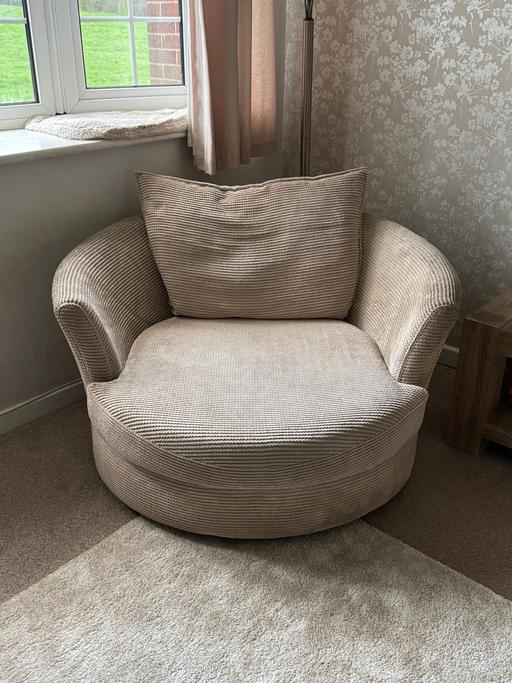 Buy & Sell Essex Chelmsford - Photos for DFS Swivel Cuddle Chair