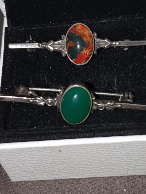 Buy & Sell South East London Walworth - South East London - Photos for 2 art deco soild silver brooches.