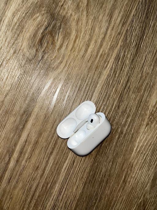 Buy & Sell Central London - Photos for Spare Earpods Pro - Apple