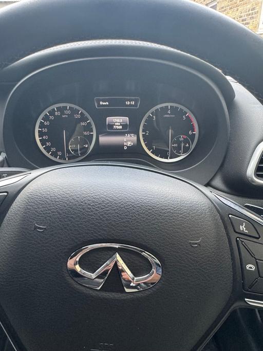 Vehicles South East London Peckham - South East London - Photos for Infiniti Q30