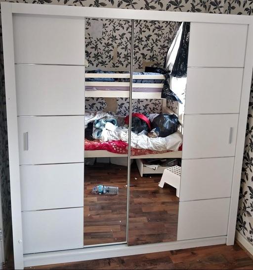 Buy & Sell Brent East Lane Business Park - Brent - Photos for Center Mirror Two Door Sliding Wardrobe