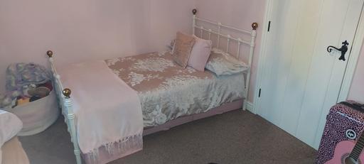 Buy & Sell South Yorkshire Doncaster - Photos for Bedroom furniture and bed.