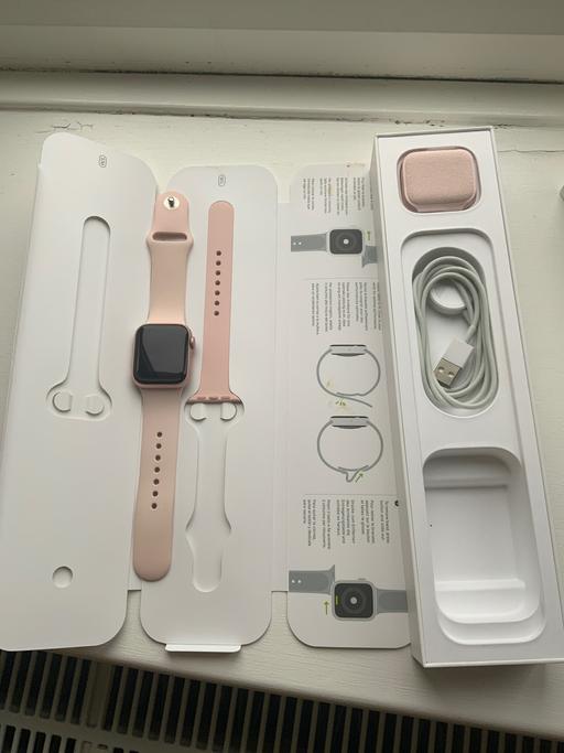 Buy & Sell Peterborough Deeping Gate - Peterborough - Photos for Apple Watch Series 5 40mm