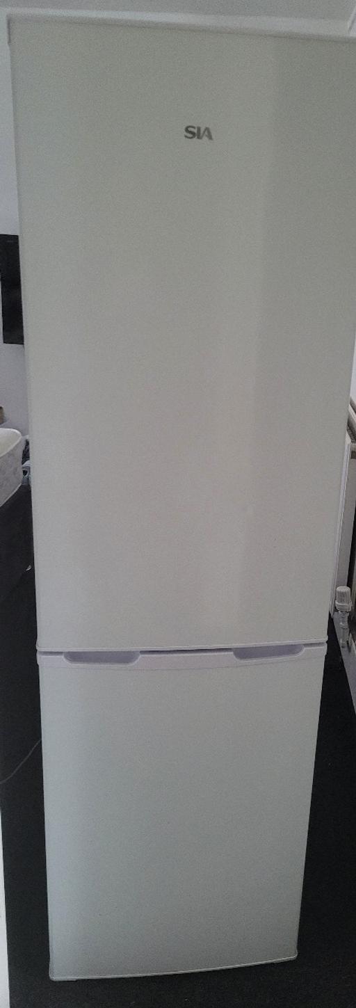 Buy & Sell West Yorkshire Kirklees - Photos for fridge freezer