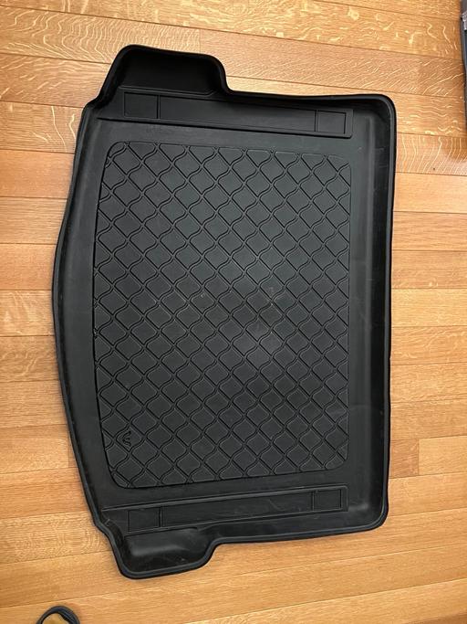 Vehicles Central London Hyde Park - Central London - Photos for Jaguar boot mat