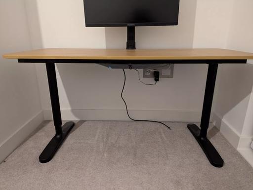 Buy & Sell Derbyshire South Derbyshire - Photos for IKEA BEKANT Desk Sit/Stand Office Desk 140x60