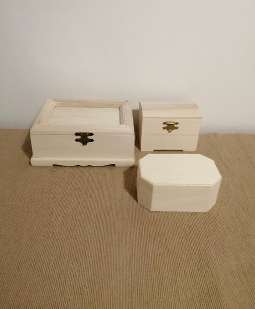 courses Greater Manchester Tameside - Photos for 3 untreated wood treasure boxes