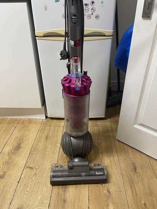 Buy & Sell West London Hounslow - Photos for Dyson vacuum cleaner