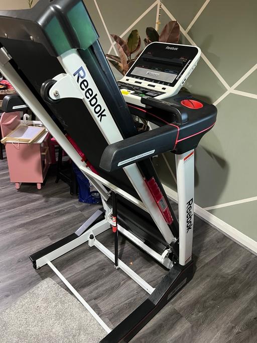 Buy & Sell Brent Wembley - Brent - Photos for Reebok Jet 100 Tread mill