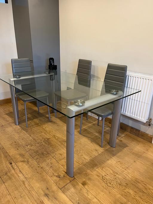 Buy & Sell Hertfordshire St. Albans - Photos for Italian glass table - Furniture Village