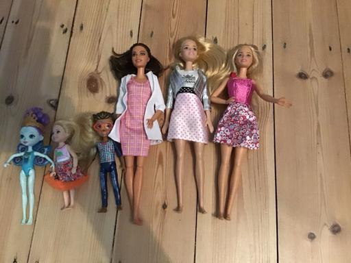 Buy & Sell Barking and Dagenham Barking - Barking and Dagenham - Photos for Barbie caravan and toys