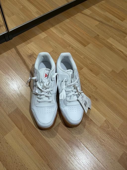 Buy & Sell North West London Lisson Grove - North West London - Photos for Reebok white trainers