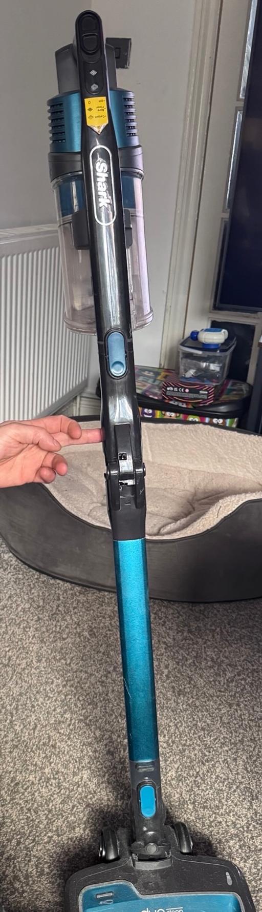 Buy & Sell West Midlands Birmingham - Photos for Shark cordless vacuum cleaner