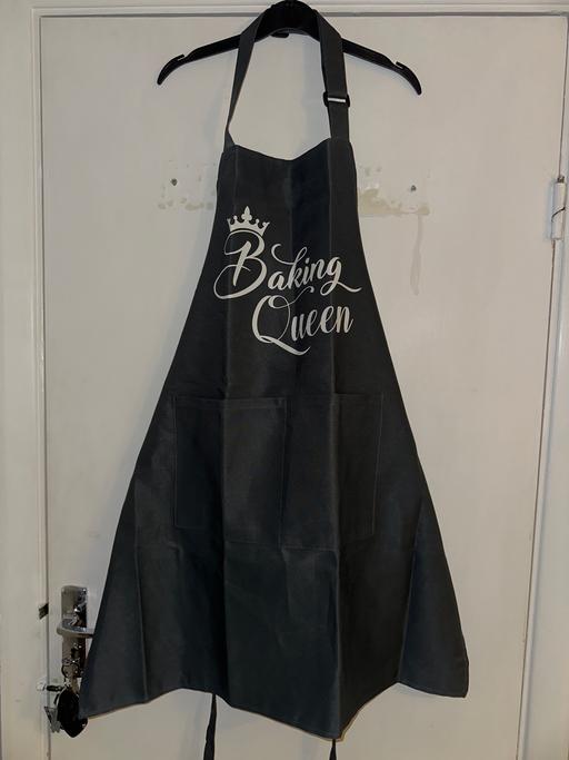 Classes Essex Thurrock - Essex - Photos for Baking Queen Apron with Pockets