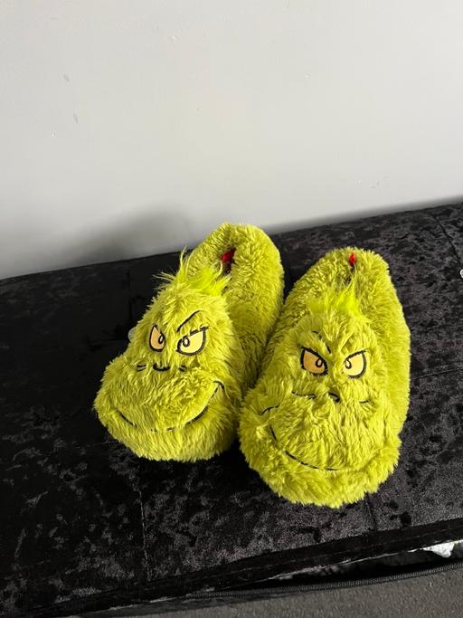 Buy & Sell Surrey Elmbridge - Photos for Grinch slipper - kids size 2-3