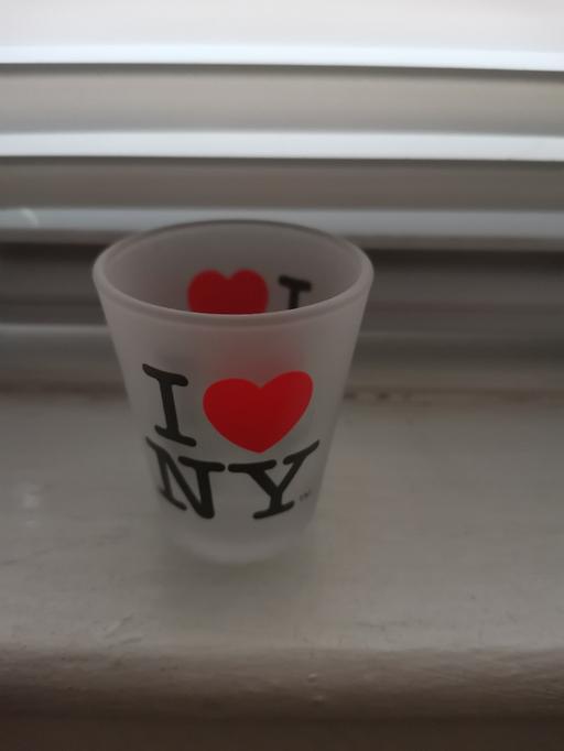 Buy & Sell Hampshire Southampton - Photos for New York Shot Glass