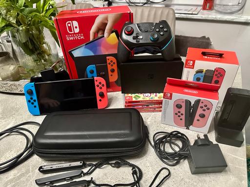 Buy & Sell Surrey Epsom and Ewell - Photos for Nintendo Switch OLED bundle