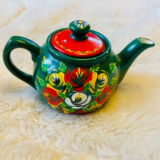 Buy & Sell Dorset Bournemouth, Christchurch and Poole - Photos for Vintage Ceramic Vibrant Green Little Teapot