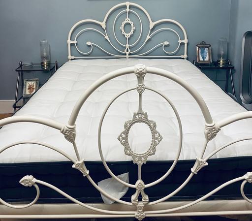 Buy & Sell East London Stepney Green - East London - Photos for Feather &Black double bed frame