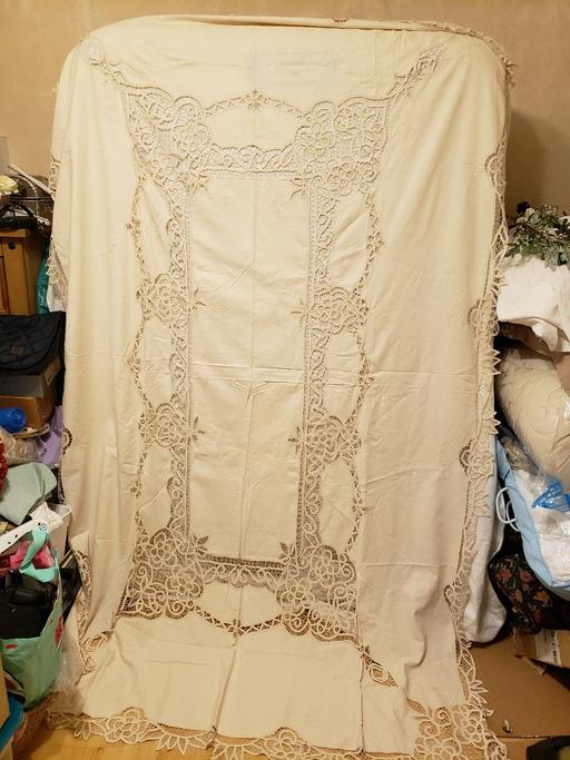 Buy & Sell Carmarthenshire - Wales Panteg - Carmarthenshire - Photos for ***NEW*** XL Italian Handmade Fine Lace Tabl