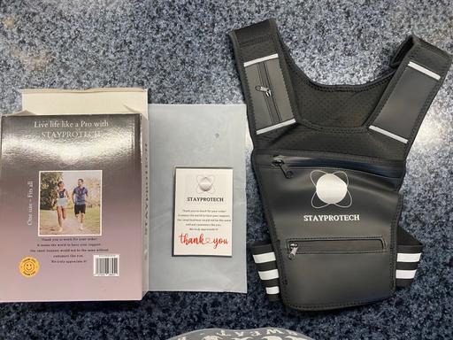 Buy & Sell Central London King`s Cross - Central London - Photos for Stayprotech running vest new in the box