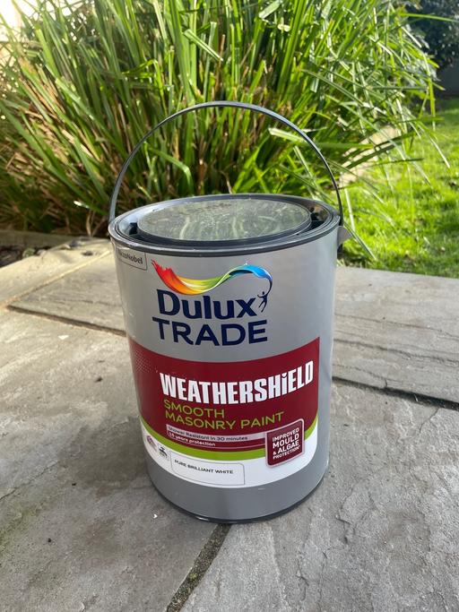 Buy & Sell Hertfordshire Broxbourne - Photos for Weathersheild masonry white paint