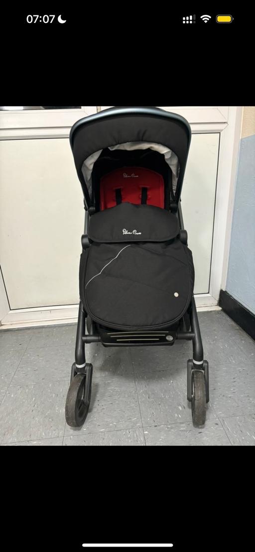 Buy & Sell South West London Stockwell - South West London - Photos for Silver Cross Pioneer Pram & Carrycot Bundle