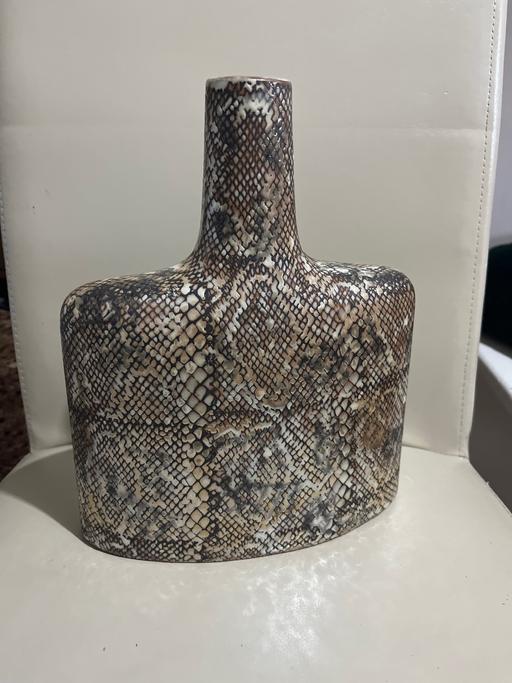 Buy & Sell South Yorkshire Doncaster - Photos for Unusual vase