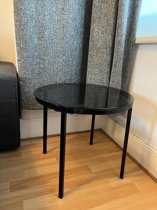 Buy & Sell East London - Photos for Side table