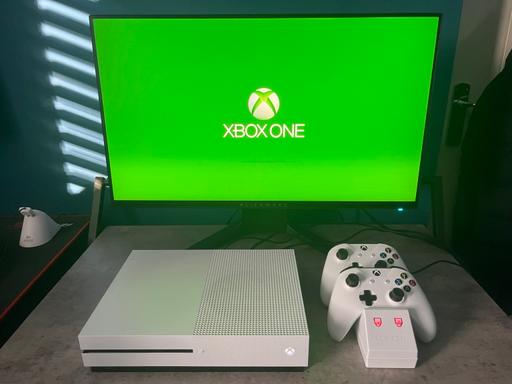 Buy & Sell Merseyside Saint Helens - Photos for Xbox One S 1TB Bundle L@@K ONO