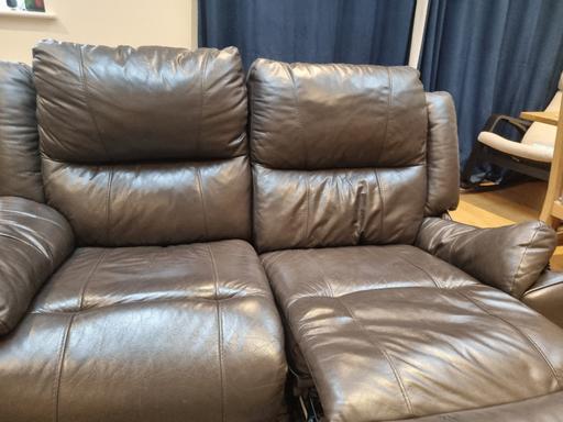 Buy & Sell Brent East Lane Business Park - Brent - Photos for Leather double recliner sofa