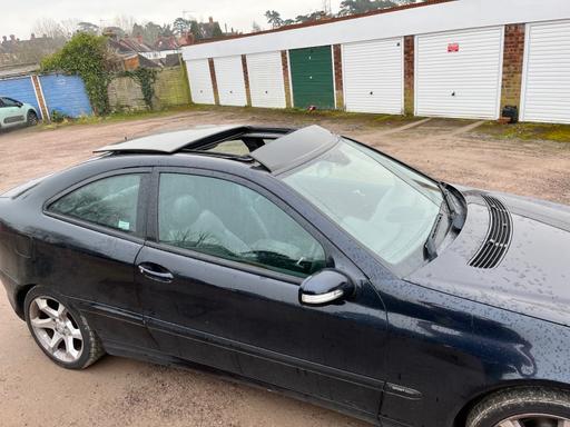 Vehicles Worcestershire Worcester - Photos for Mercedes C class Kompresor breaking for parts