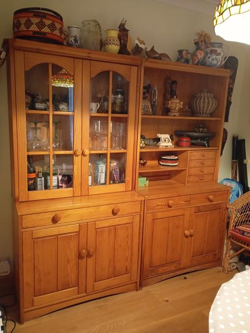 Buy & Sell Surrey Runnymede - Photos for Pine Welsh dresser