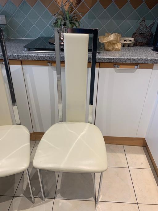 Buy & Sell Derbyshire Derbyshire Dales - Photos for Set 4 dining chairs £15 each £40for the set