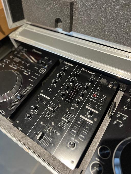 Buy & Sell Nottinghamshire Bassetlaw - Photos for Pioneer cdj 350 x2 and mixer plus carry case