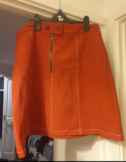 Buy & Sell Derbyshire Chesterfield - Photos for Skirt Burnt Orange Size 14/16