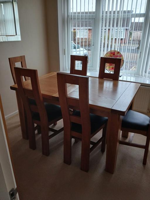 Buy & Sell Hull Bransholme - Hull - Photos for Oak Dining Table & Chairs