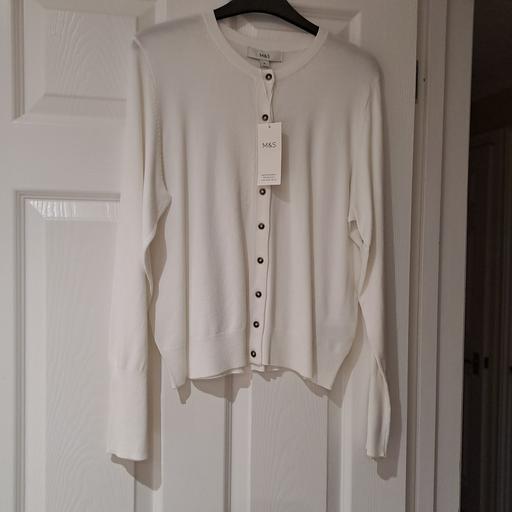 Buy & Sell Essex Tendring - Photos for nice little cardigan