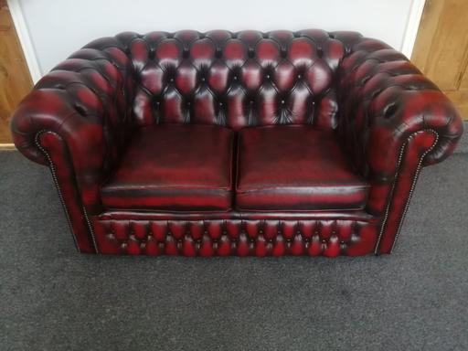 Buy & Sell West Midlands Sandwell - Photos for A Deep Oxblood Red Leather Chesterfield Two S