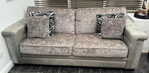 Buy & Sell Greater Manchester Rochdale - Photos for 3 seater grey sofa