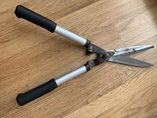 Buy & Sell South West London Norbury - South West London - Photos for Hedge pruner