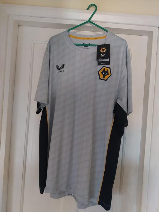 Buy & Sell West Midlands Walsall - Photos for Brand New.Wolverhampton WanderersTraining Top