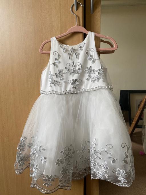 Buy & Sell East London Loxford - East London - Photos for White dress 12-18months