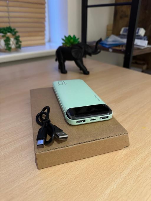 Buy & Sell Peterborough Hampton - Plymouth - Photos for Green Power Bank (10000mAh)