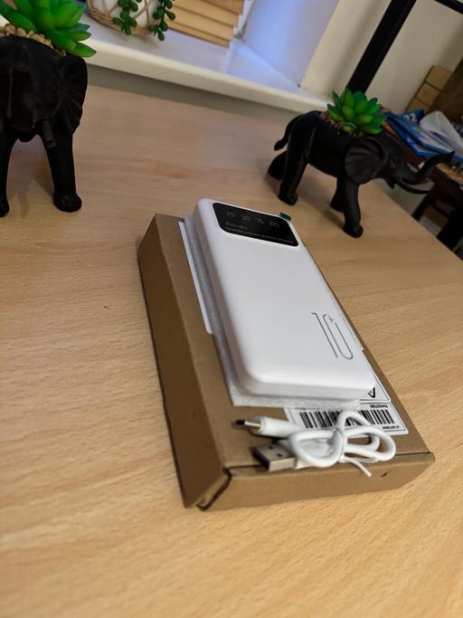 Buy & Sell Peterborough Hampton - Plymouth - Photos for Power Bank White (10000mAh)