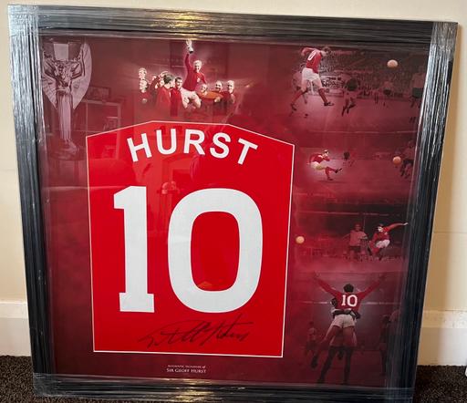 Buy & Sell Derbyshire Amber Valley - Photos for Framed, Hand-Signed Geoff Hurst Shirt