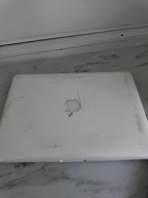 Buy & Sell North London Pentonville - North London - Photos for Two MacBook white laptops